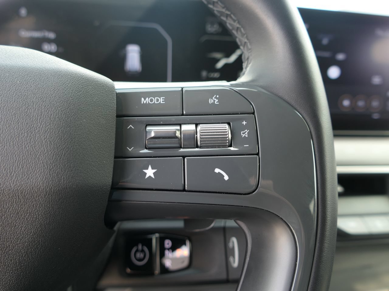 Certified 2024 Kia EV9 Wind AWD/4WD image 16
