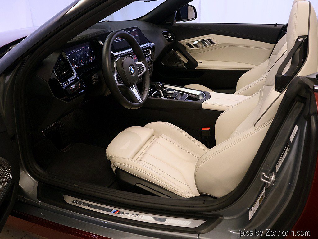 Used 2024 BMW Z4 M40i w/ Premium Package RWD image 12