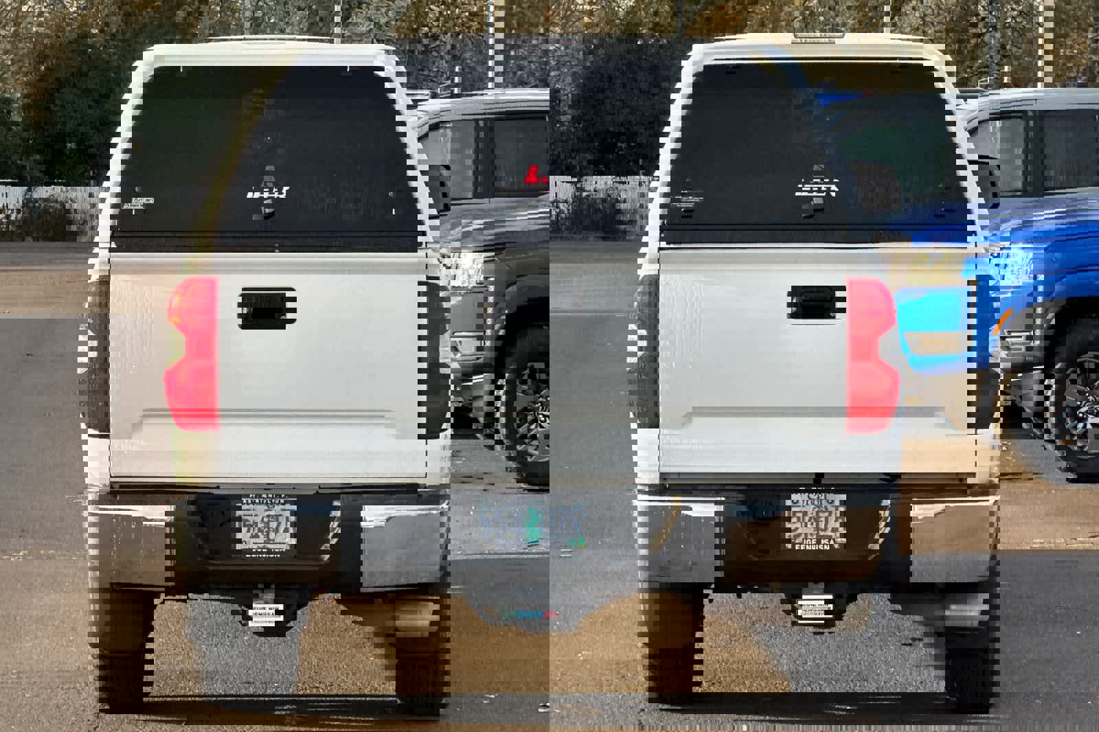 Used 2016 Toyota Tundra SR5 w/ TRD Off Road Package image 7