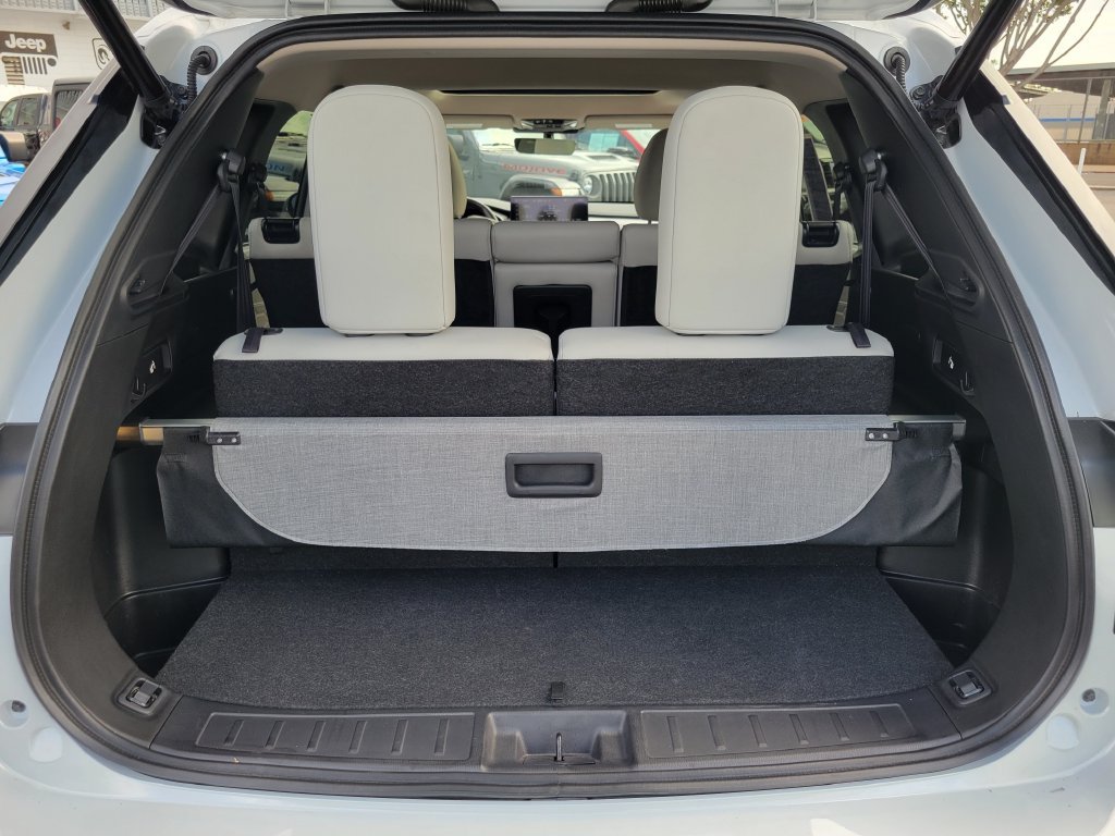 Used 2025 Mitsubishi Outlander AWD image 23