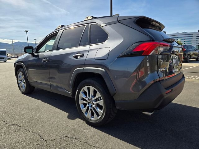 Used 2019 Toyota RAV4 XLE Premium w/ Carpet Mat Package image 4