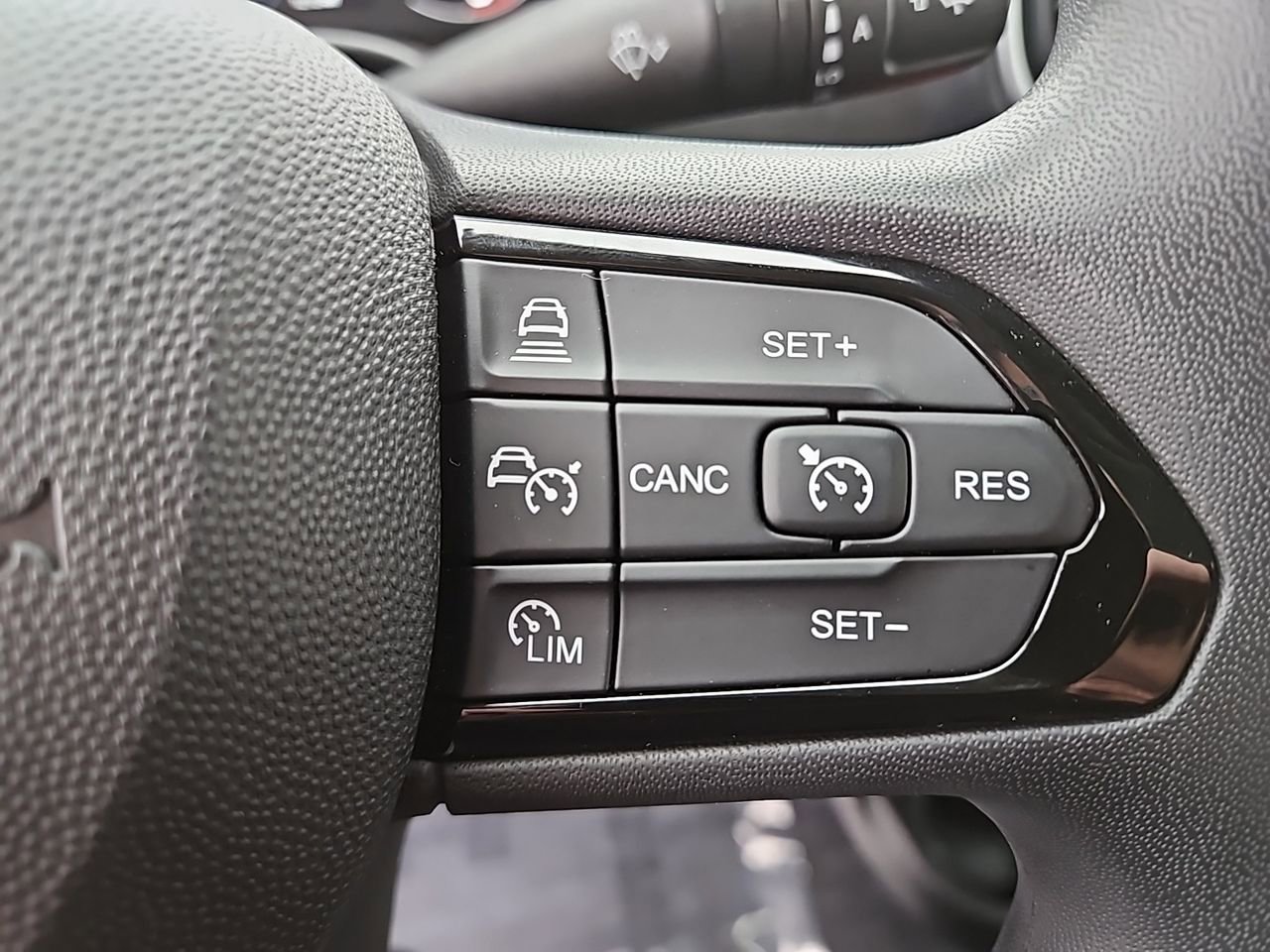 New 2025 RAM ProMaster 2500 w/ Quick Order Package 22G SLT image 23