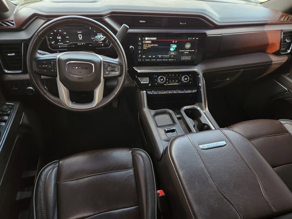 Used 2024 GMC Sierra 2500 Denali image 32