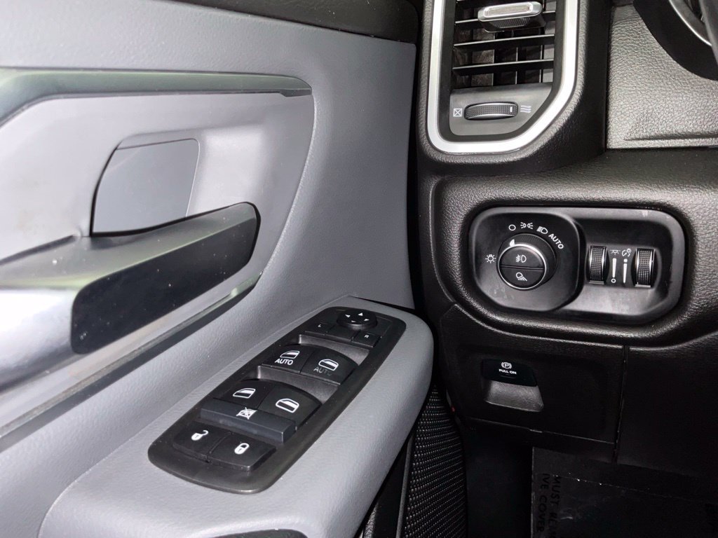 Used 2019 RAM 1500 Big Horn RWD image 18