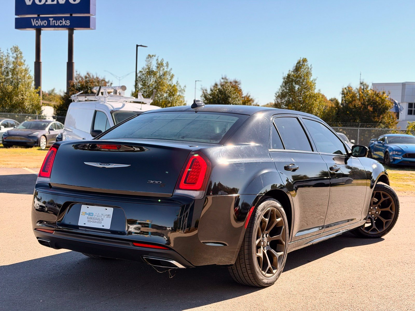 Used 2016 Chrysler 300 S RWD image 7