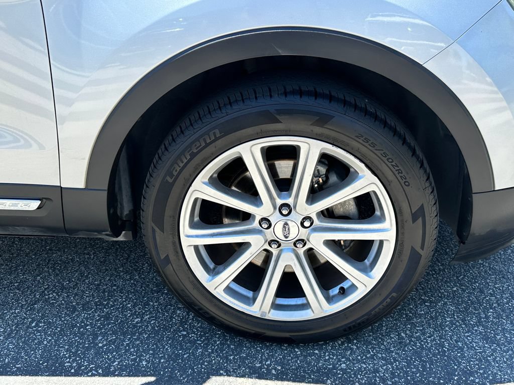 Used 2017 Ford Explorer Limited AWD/4WD image 15