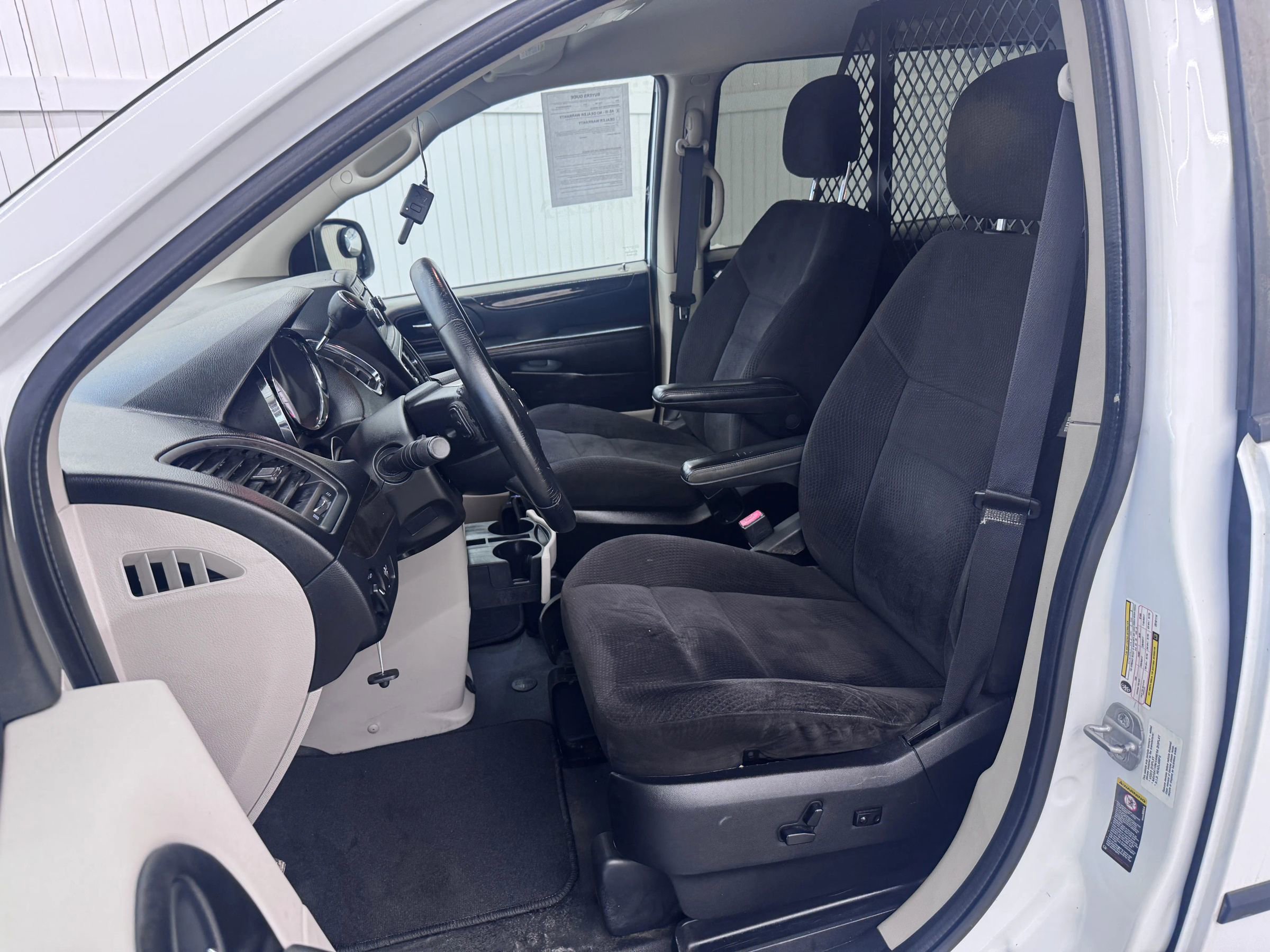 Used 2014 RAM C/V Tradesman w/ UConnect Hands-Free Group image 9
