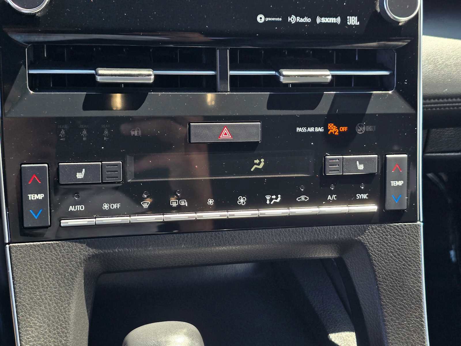 Used 2021 Toyota Avalon XLE w/ Carpet Mat Package (TMS) image 30