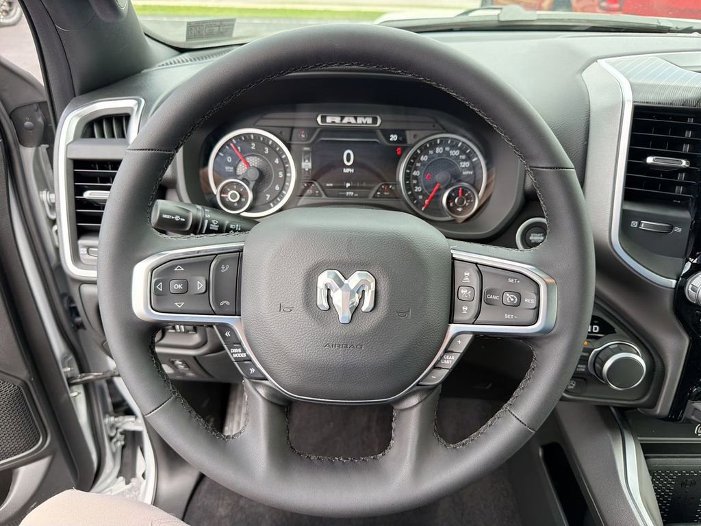 New 2026 RAM 1500 4x4 Crew Cab image 21