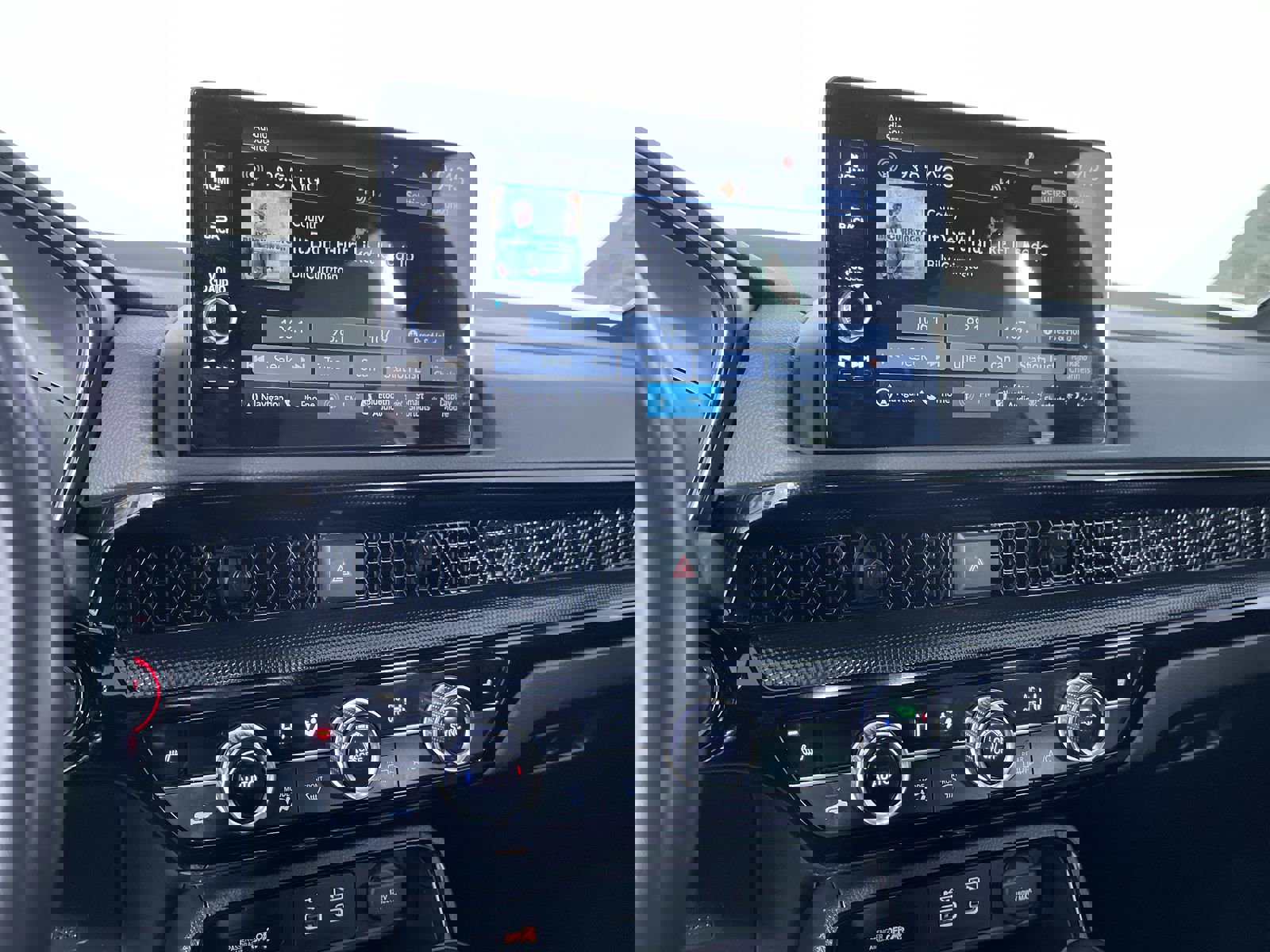 Used 2024 Honda CR-V Sport Touring image 18