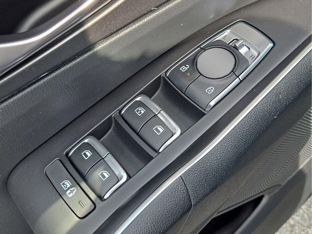 New 2025 Kia Sorento S w/ Panoramic Sunroof Package image 15