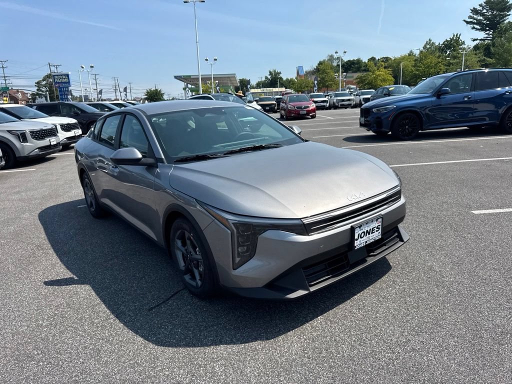 New 2026 Kia K4 FWD image 2