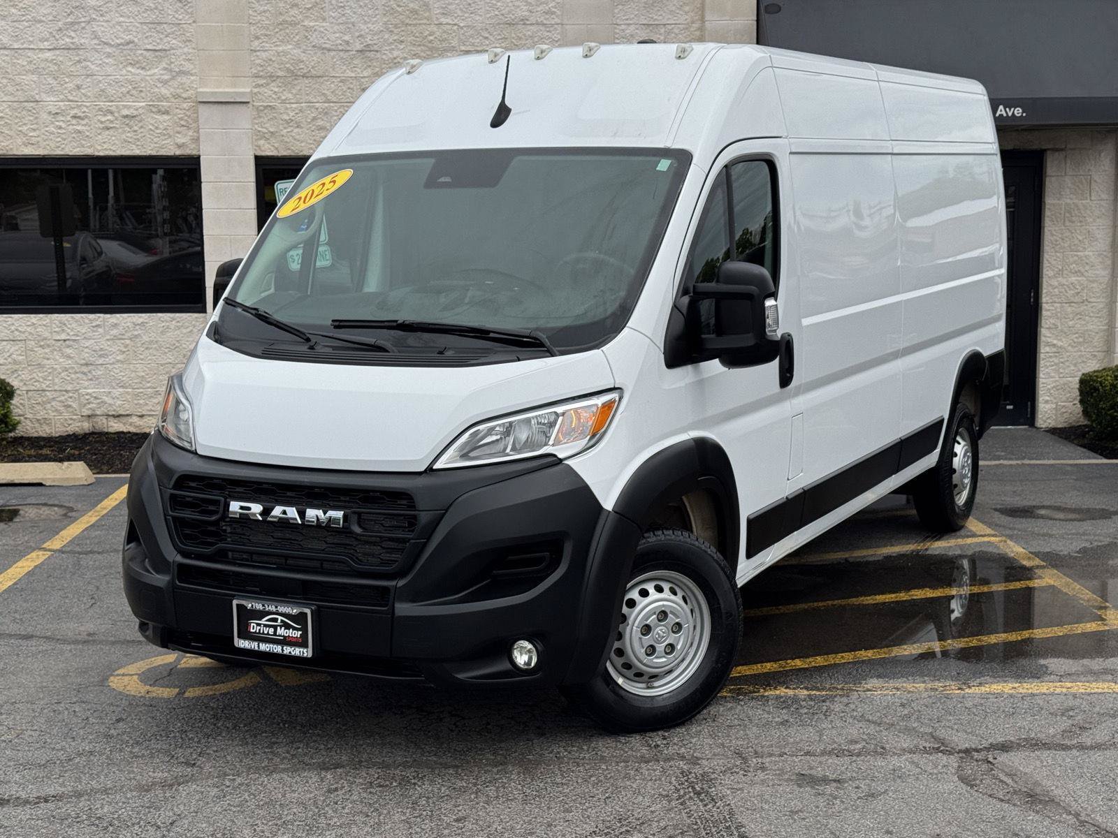 Used 2025 RAM ProMaster 2500 w/ Convenience Group FWD image 2