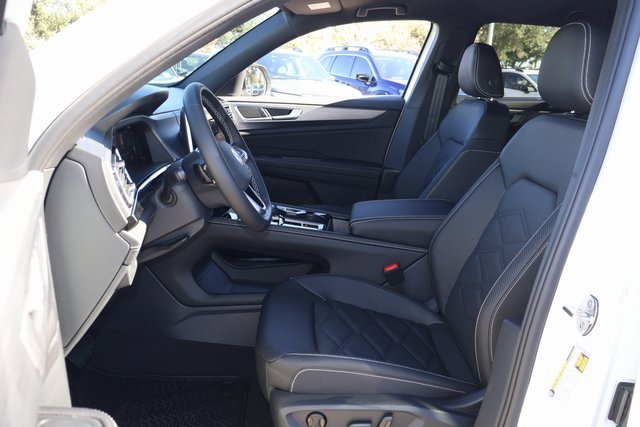 New 2026 Volkswagen Atlas Cross Sport SE image 12