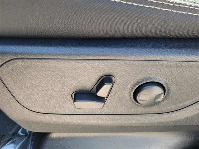 New 2026 RAM 1500 4x4 Crew Cab image 6