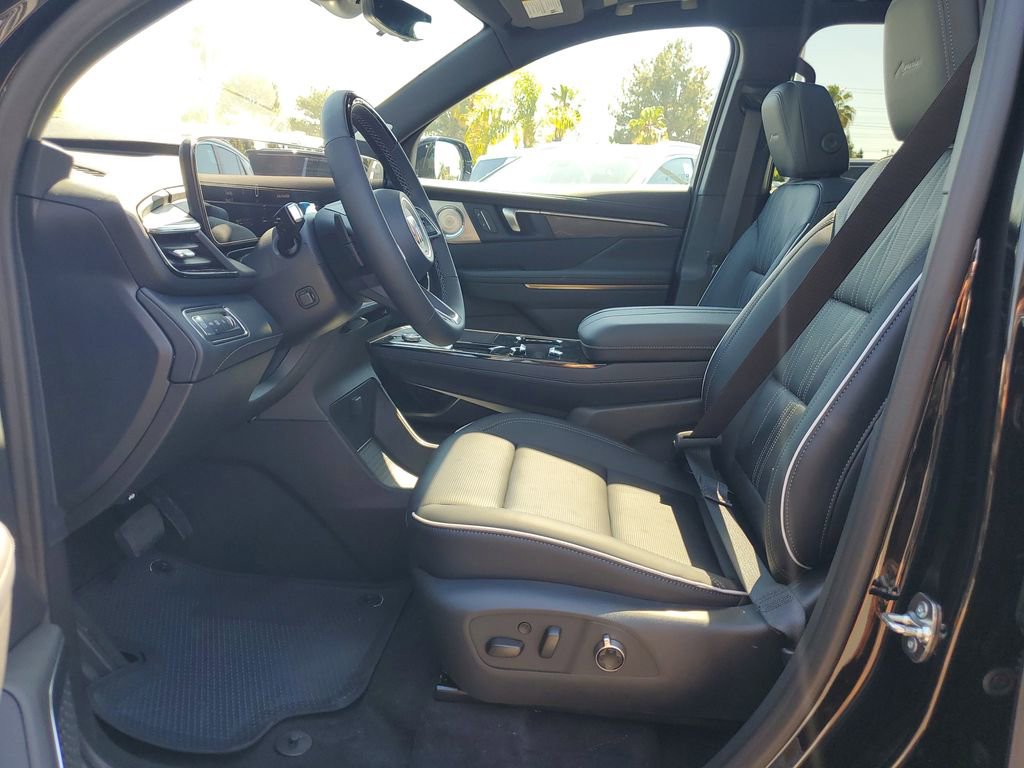 New 2026 Buick Enclave Avenir w/ Super Cruise Package image 13