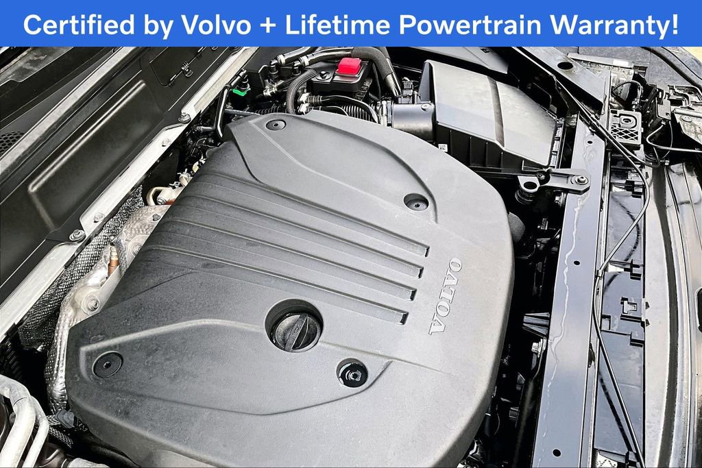 Used 2025 Volvo XC60 B5 Core image 43