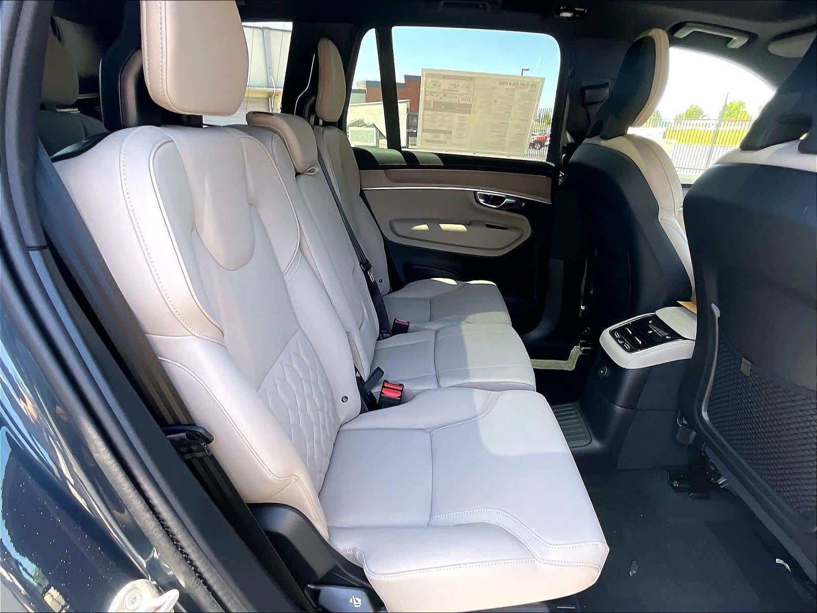 New 2026 Volvo XC90 T8 Plus w/ Protection Package AWD/4WD image 27