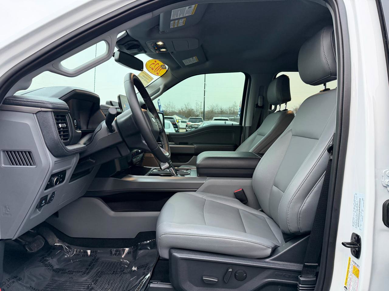 Used 2025 Ford F150 Lightning Flash image 14