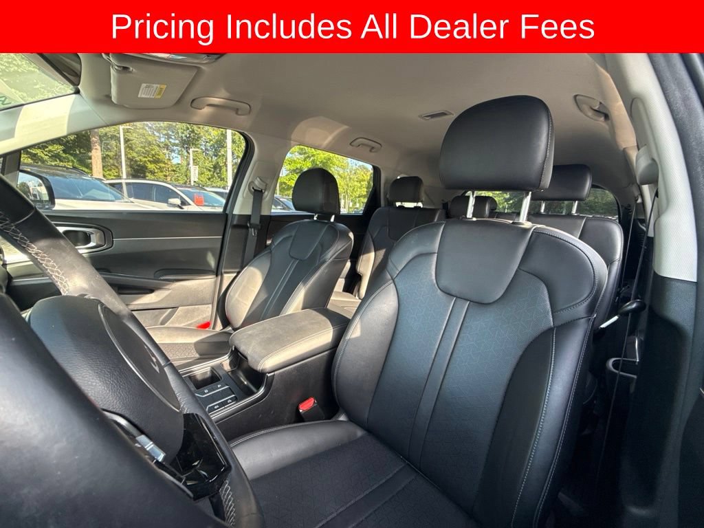 Certified 2023 Kia Sorento S FWD image 7