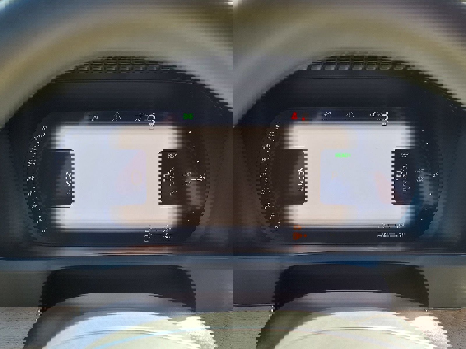 Certified 2025 Volvo XC90 T8 Plus image 15