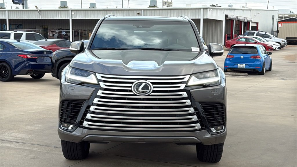 Used 2024 Lexus LX 600 4WD w/ Ultra Luxury Package image 8