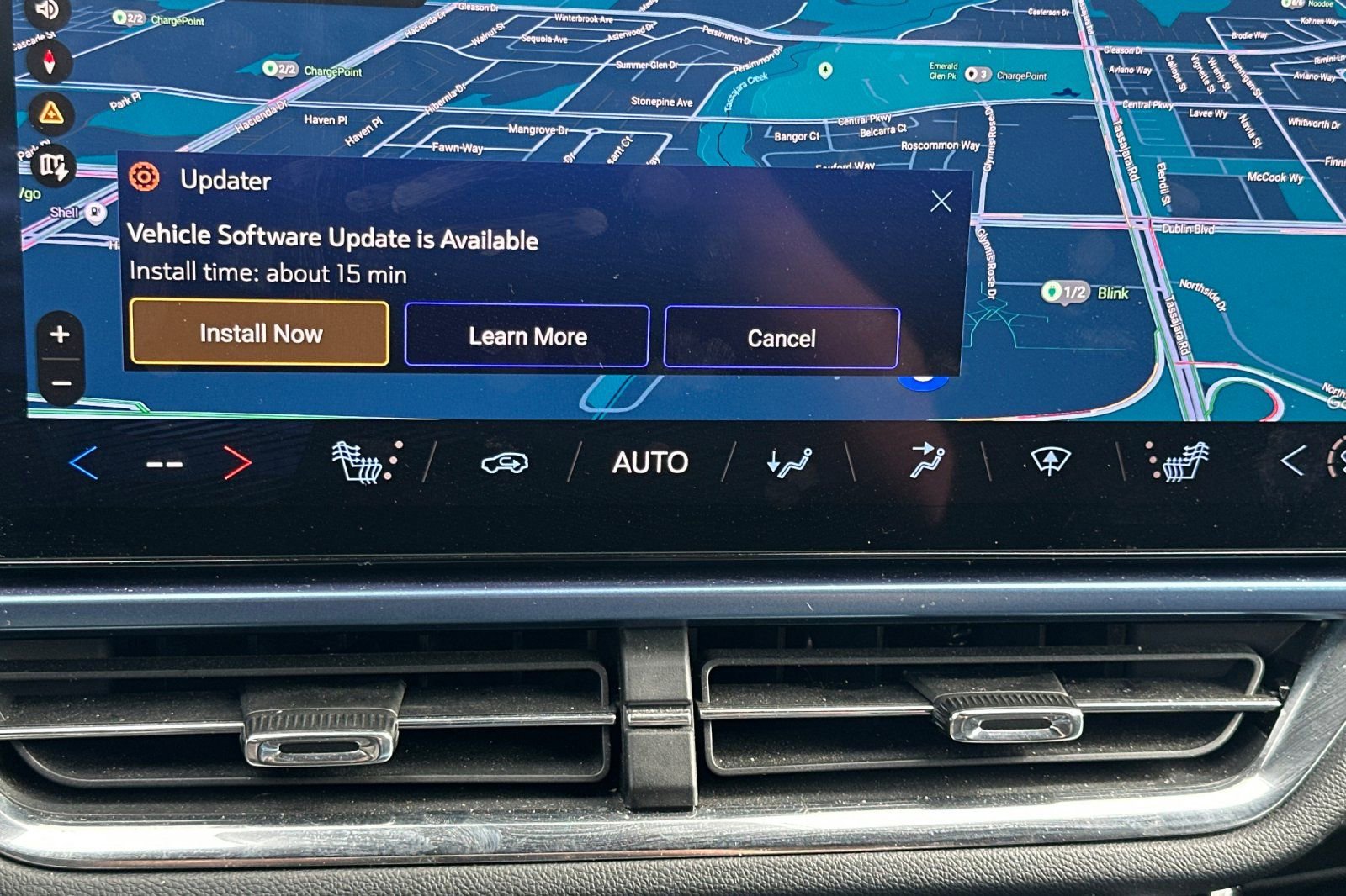 Used 2025 Chevrolet Equinox EV LT w/ Convenience Package FWD image 30