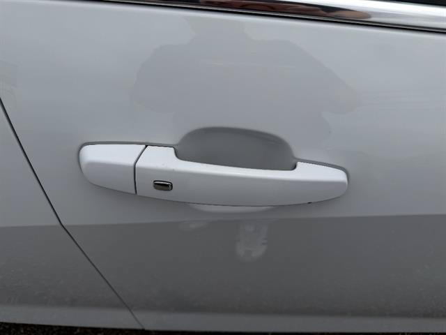 Used 2024 Chevrolet Malibu LT FWD image 15