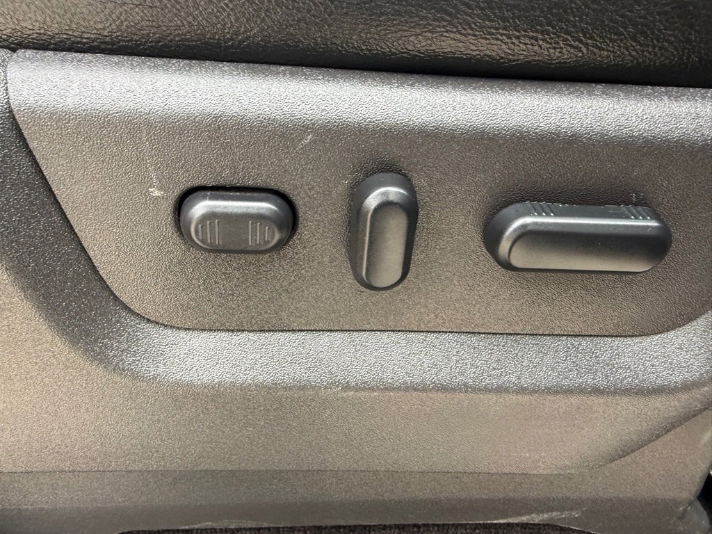 Used 2013 Ford F250 Lariat w/ Lariat Ultimate Pkg image 26