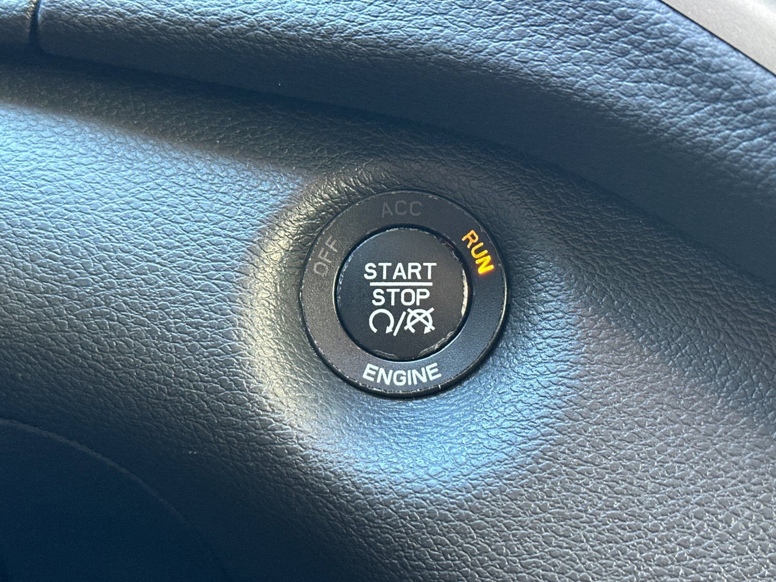 Used 2016 Jeep Cherokee Limited w/ Luxury Group image 30