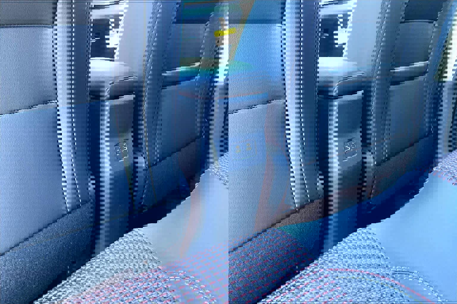 New 2026 Nissan Kicks SR image 20