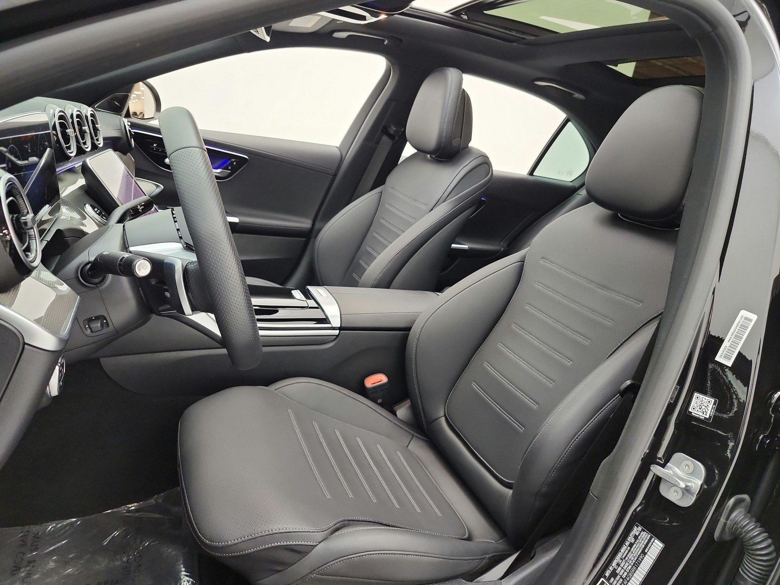 Used 2024 Mercedes-Benz C 300 Sedan image 10