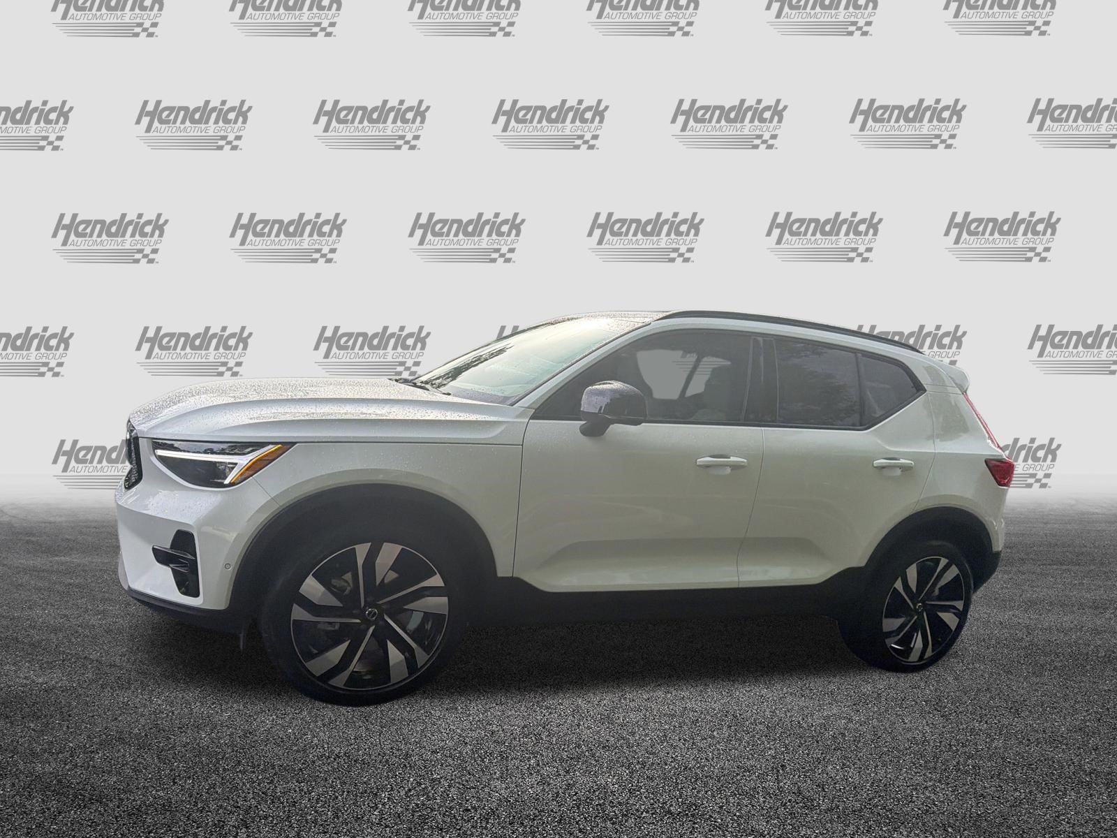 New 2026 Volvo XC40 B5 Ultra w/ Protection Package Premier AWD/4WD image 6