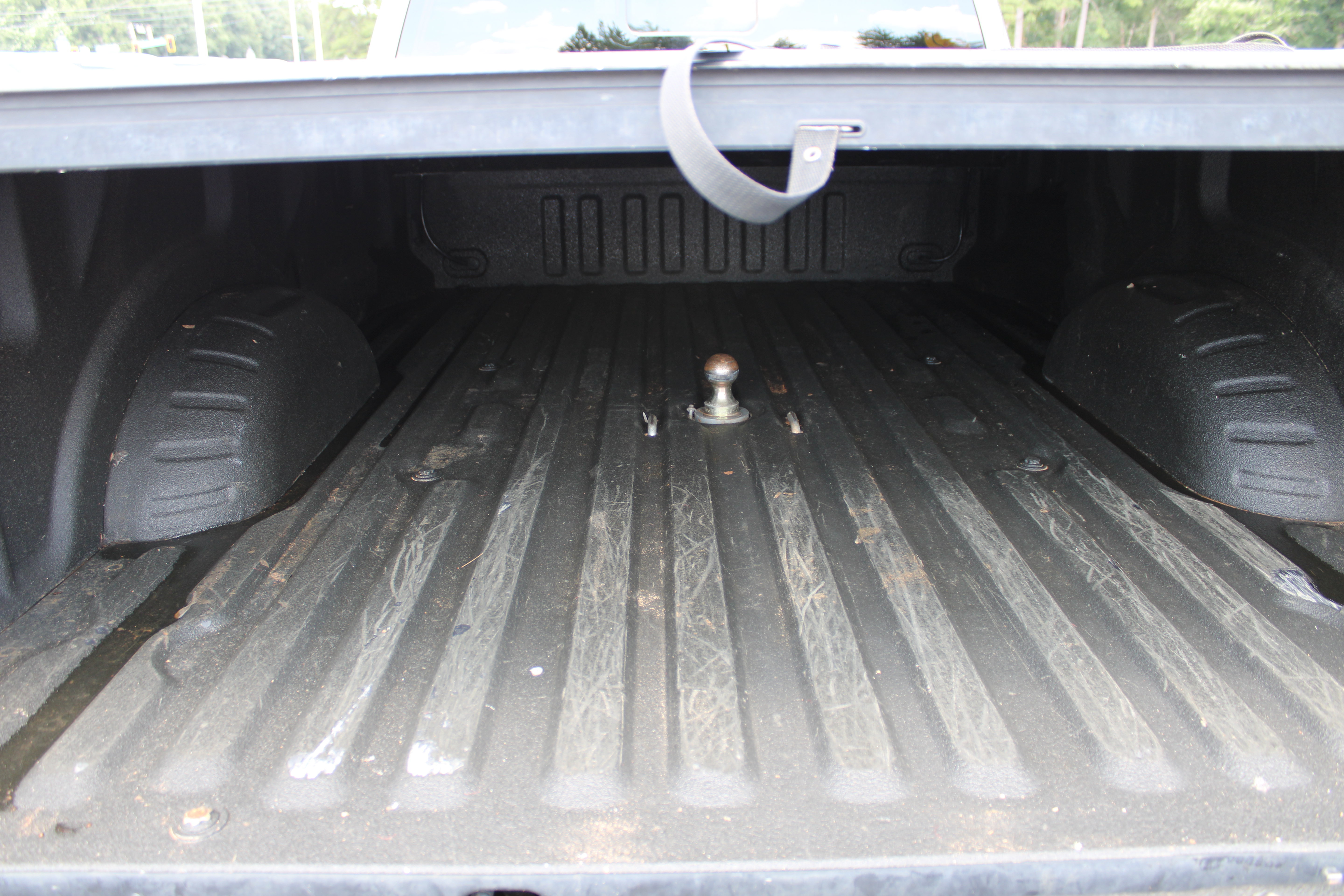 Used 2024 Ford F350 Platinum w/ FX4 Off-Road Package AWD/4WD image 9