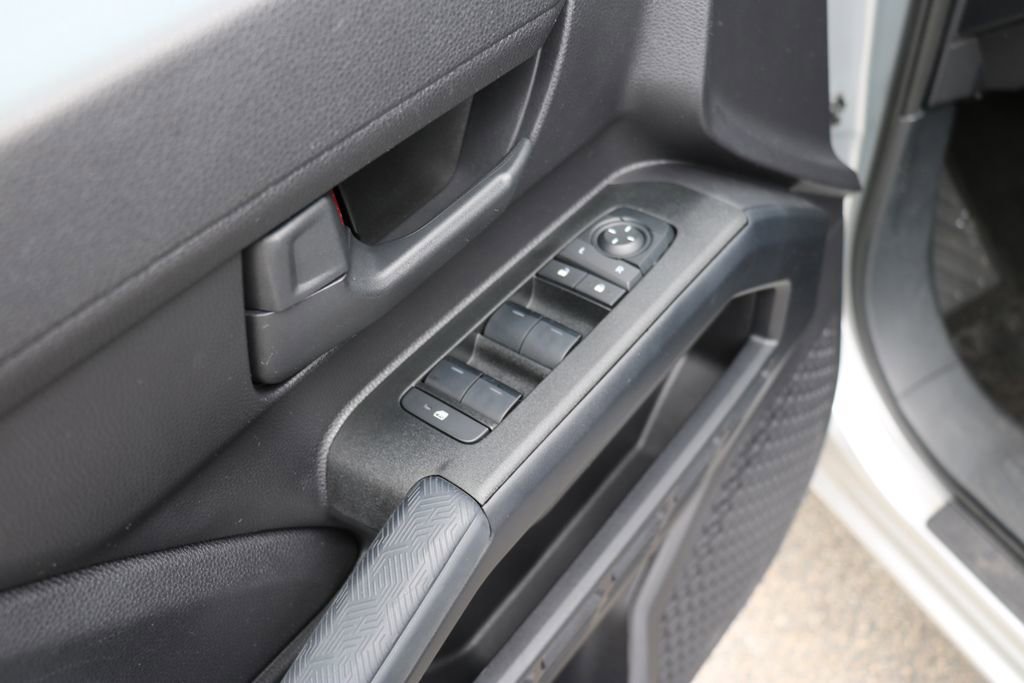 Used 2025 Toyota 4Runner SR5 AWD/4WD image 9