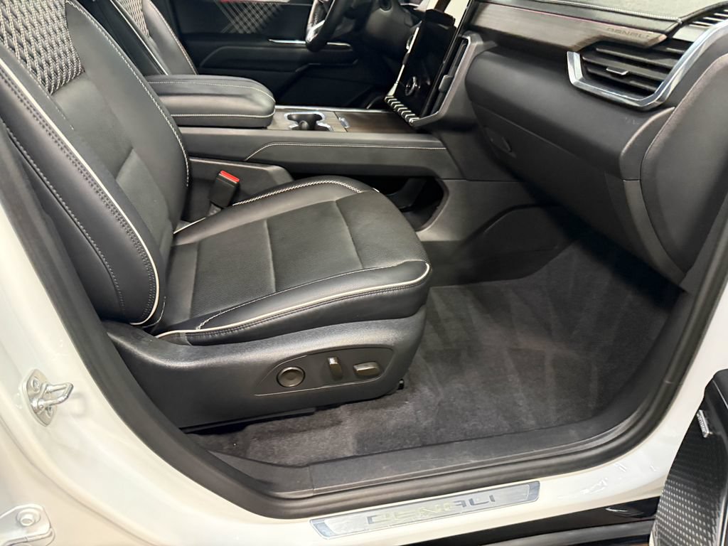 Used 2024 GMC Acadia Denali w/ LPO, Floor Liner Package FWD image 63