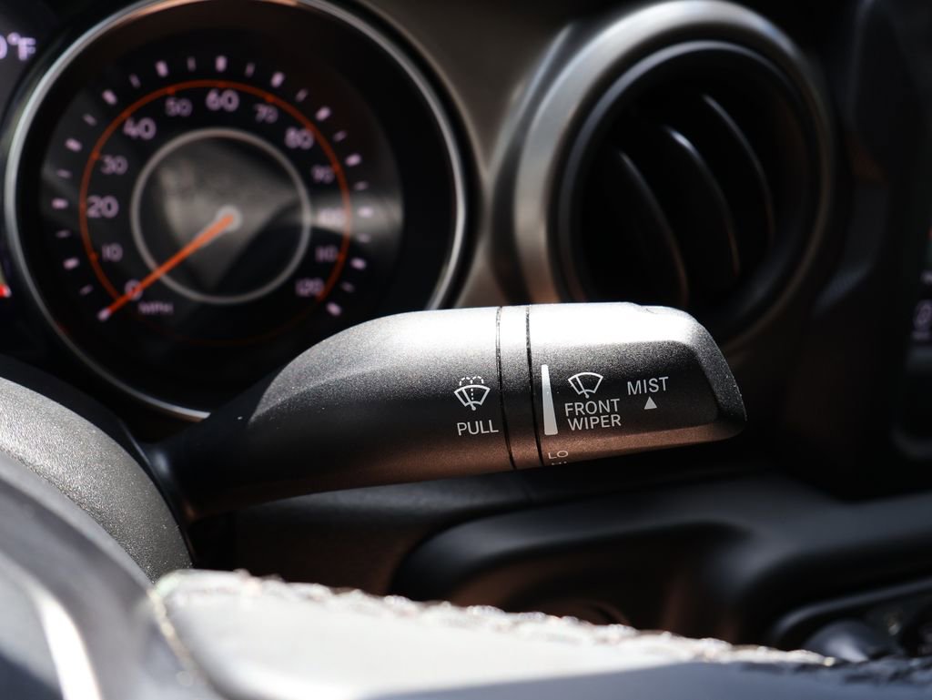 Used 2018 Jeep Wrangler Sport AWD/4WD image 16