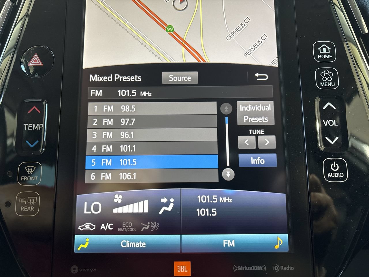 Certified 2020 Toyota Prius Prime Limited FWD image 17