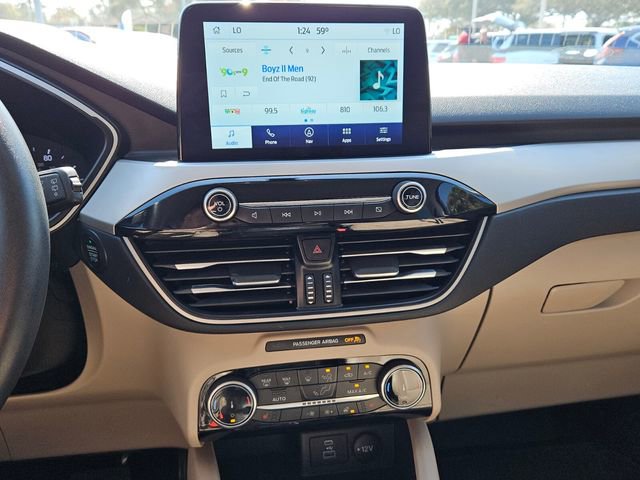 Used 2022 Ford Escape SEL image 17