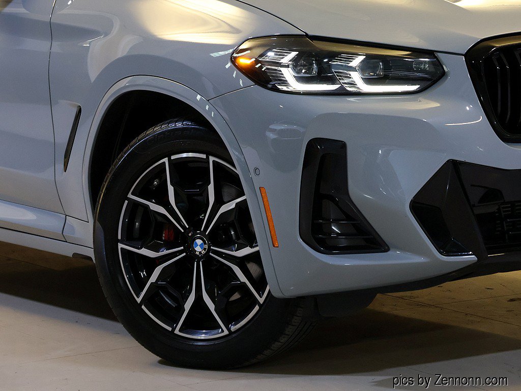 Certified 2024 BMW X4 M40i w/ Premium Package AWD/4WD image 3