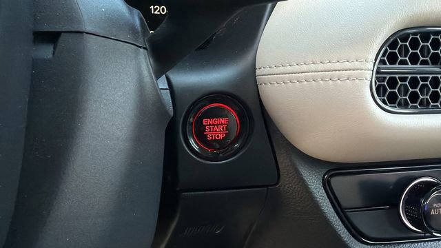 Used 2025 Honda HR-V LX image 25