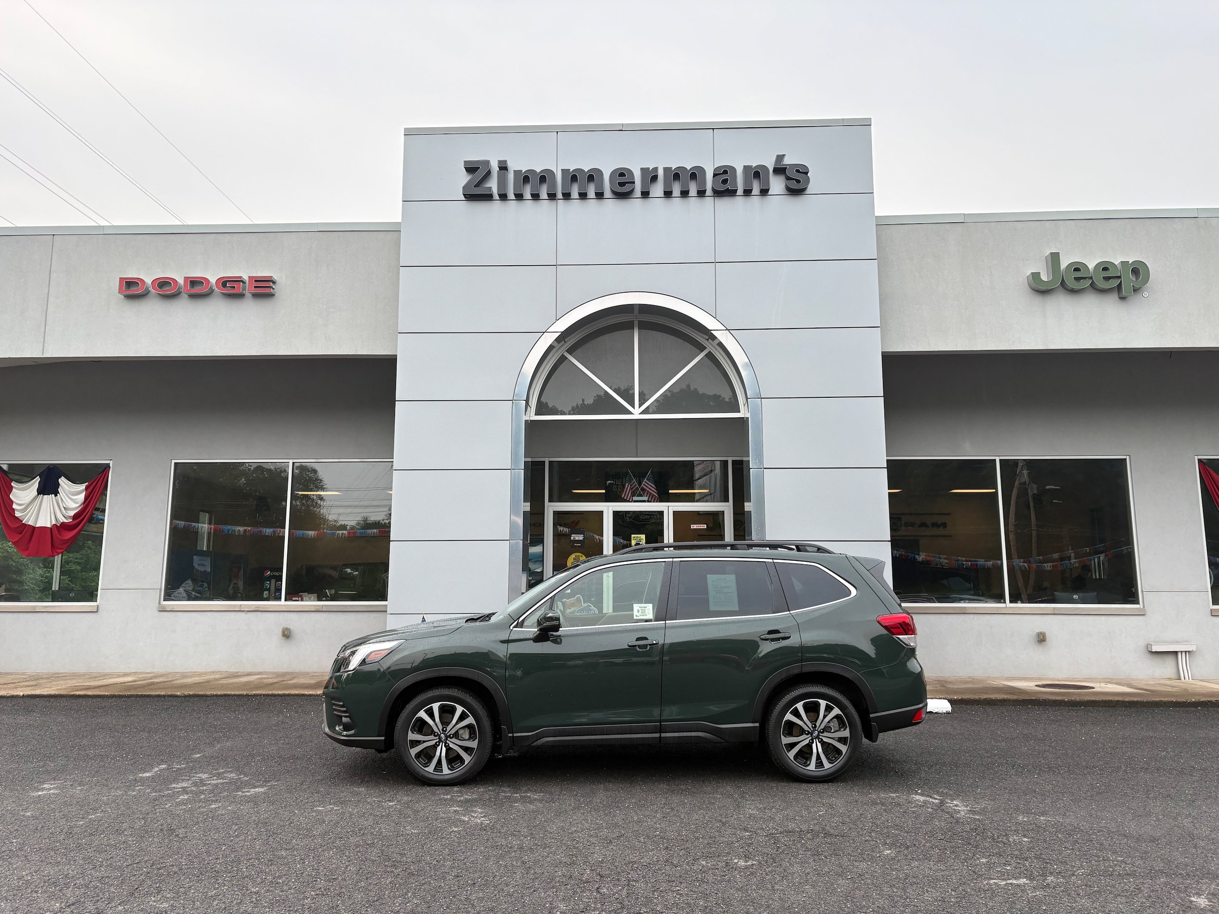 Used 2023 Subaru Forester Limited AWD/4WD image 1