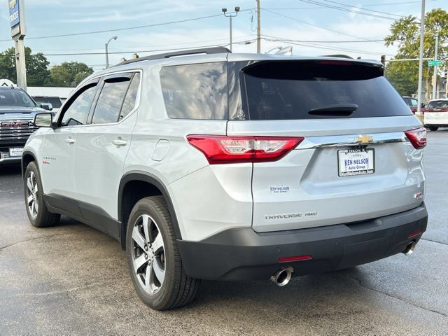 Used 2021 Chevrolet Traverse LT w/ LT Premium Package AWD/4WD image 7