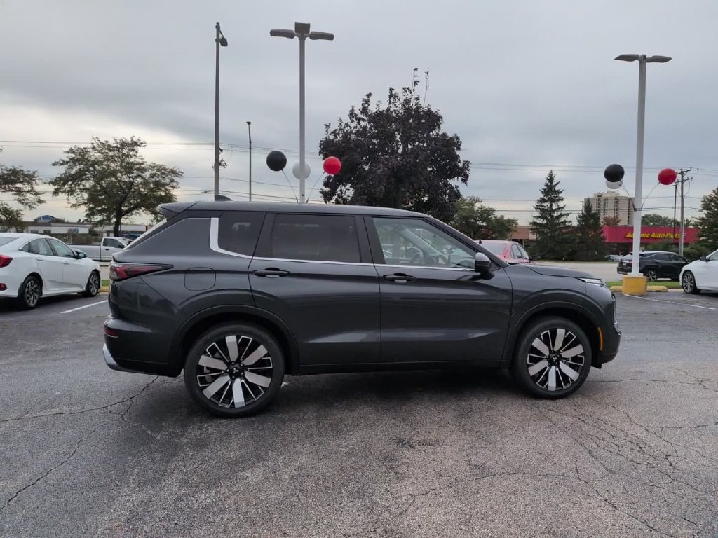 New 2026 Mitsubishi Outlander SE AWD/4WD image 4