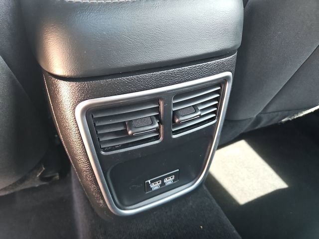 Used 2023 Dodge Charger SXT RWD image 21