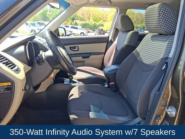 Used 2012 Kia Soul ! FWD image 2
