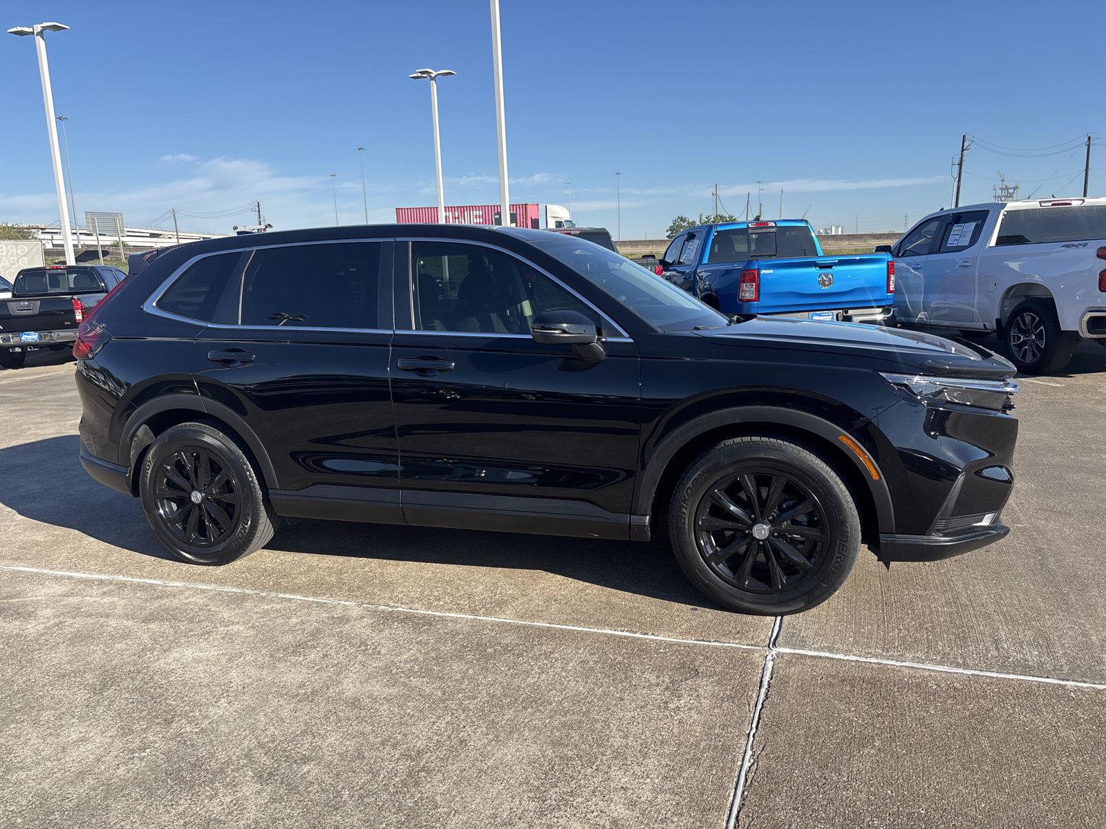 Used 2023 Honda CR-V EX image 7