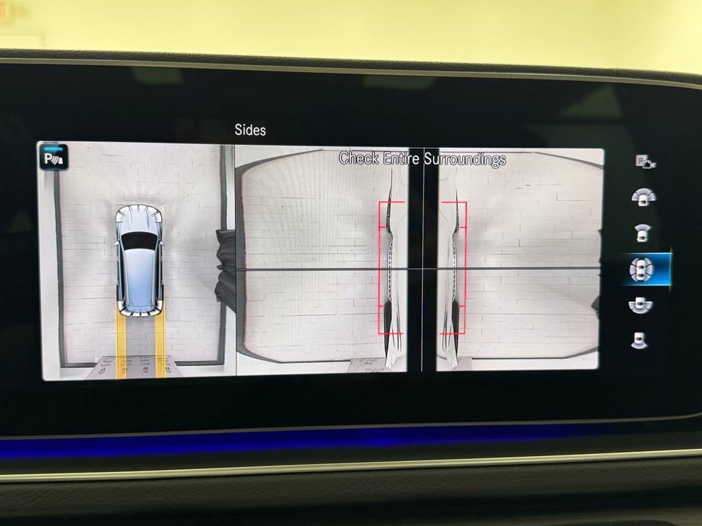 Used 2022 Mercedes-Benz GLS 450 4MATIC image 23