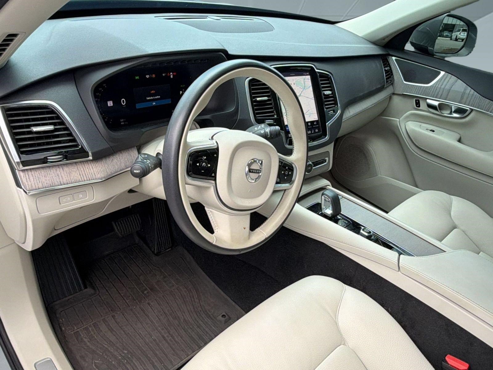 Certified 2024 Volvo XC90 T8 Plus w/ Protection Package Premier AWD/4WD image 4