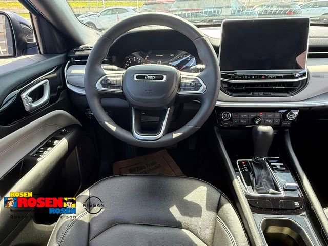 Used 2025 Jeep Compass Limited AWD/4WD image 8